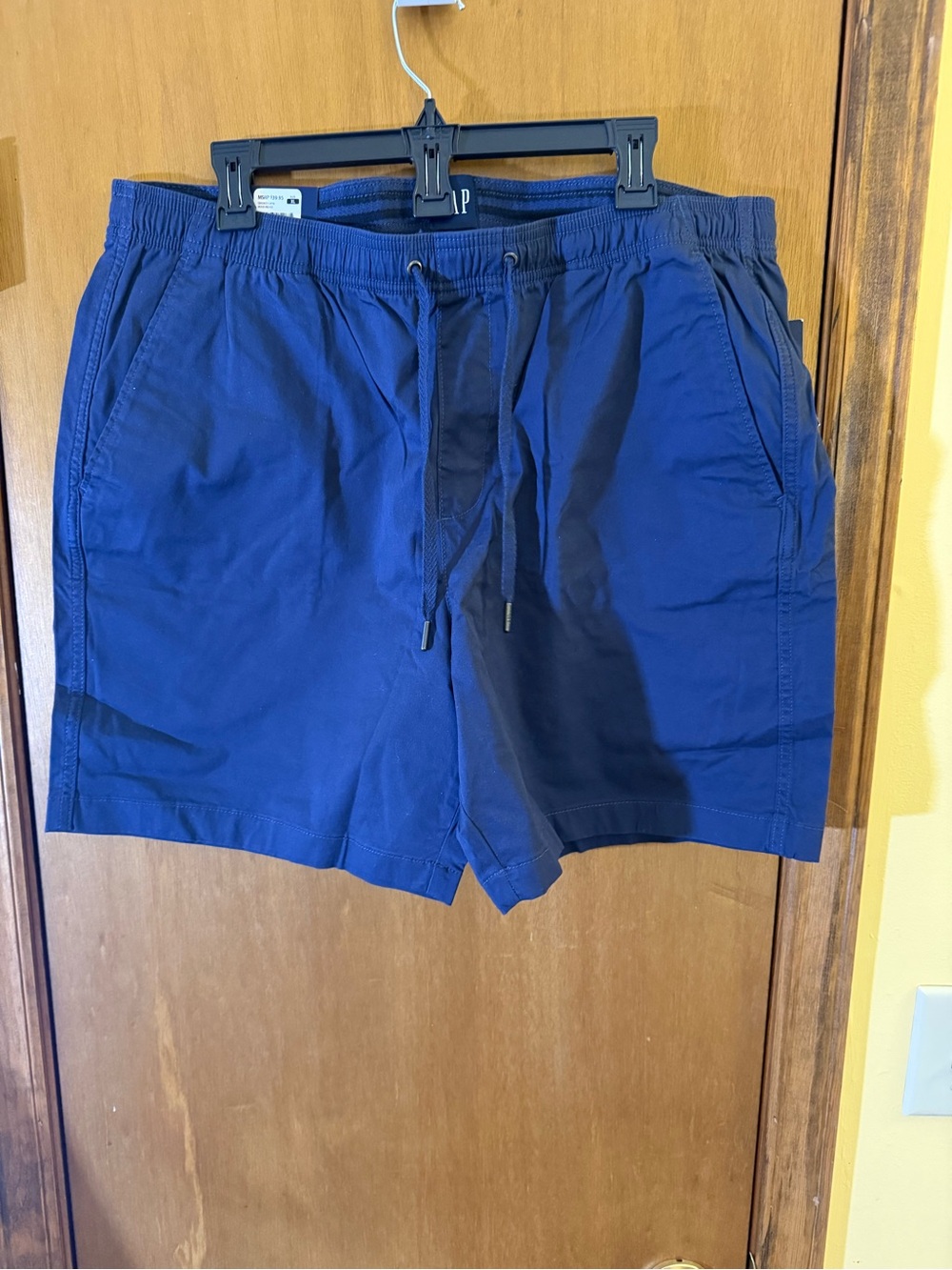 GAP Men's Navy Blue Athletic Shorts